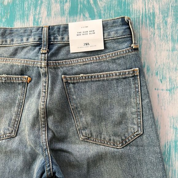 Zara The Raw Hem Mid Rise Slim Jeans - Picture 6 of 10